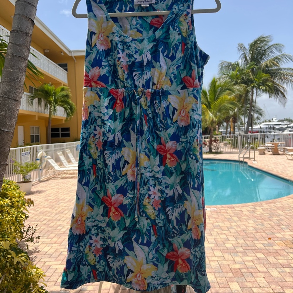 EUC Tommy bahama tanks dress size m